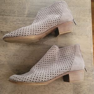 Low heel lucky brand booties, size 11